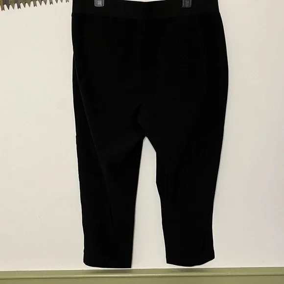 Chico’s Zenergy Black Pull On Pants size 2 - Picture 8 of 9
